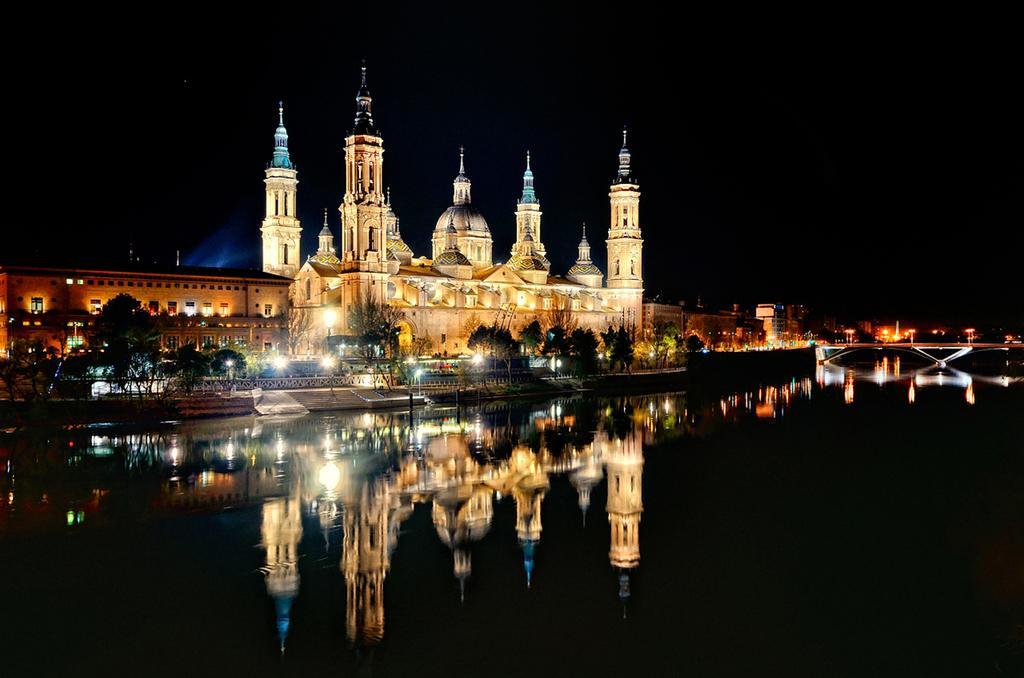 Casa Del Mercado Сарагоса Экстерьер фото